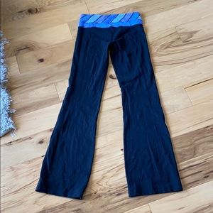 Lululemon groove pants Flare